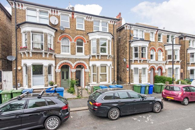 The Gardens, East Dulwich, London, SE22 2 bed flat for sale