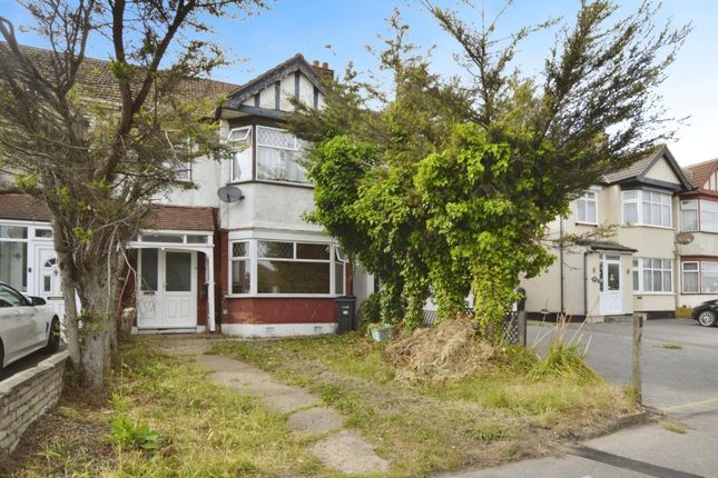 Eastern Avenue, Ilford 3 bed house for sale