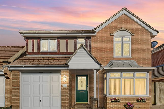 Hanover Gardens, Cullompton, EX15 4 bed detached house for sale