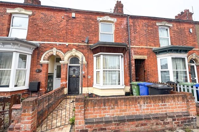 FAREBROTHER STREET, GRIMSBY 3 bed terraced house for sale