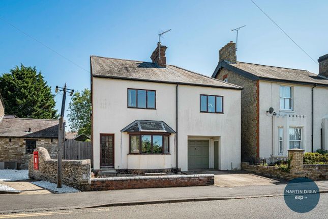 Banbury Road, Brackley NN13 4 bed detached house for sale