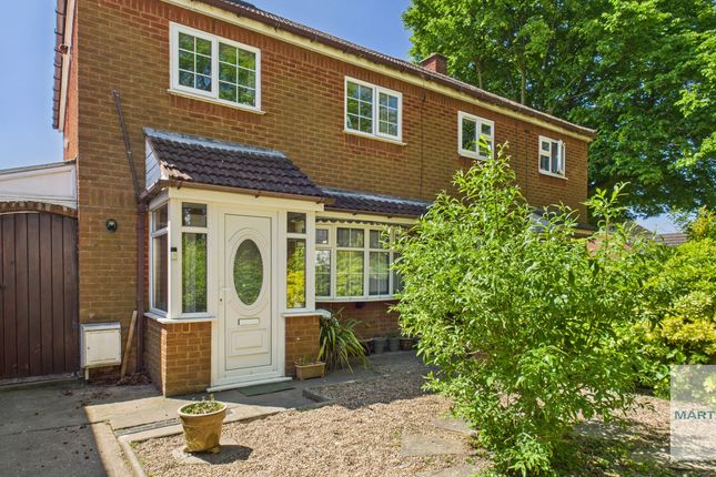 2 bedroom semi-detached house for sale