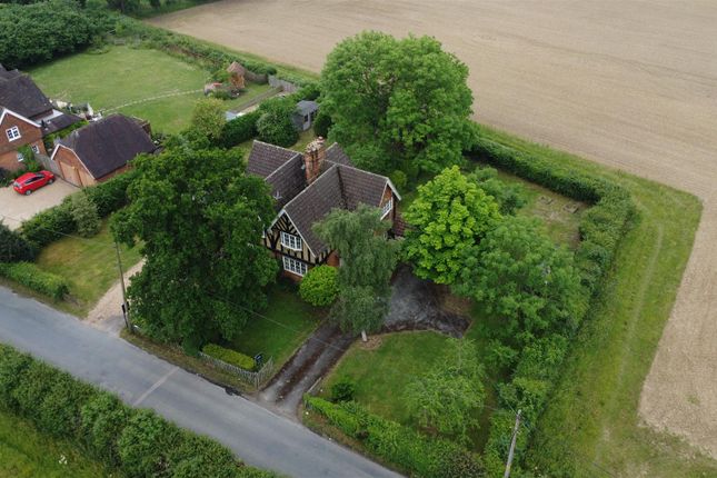 Hamptons Road, Hadlow, Tonbridge 3 bed semi