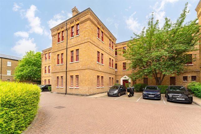 Chevy Road, Southall 1 bed apartment for sale