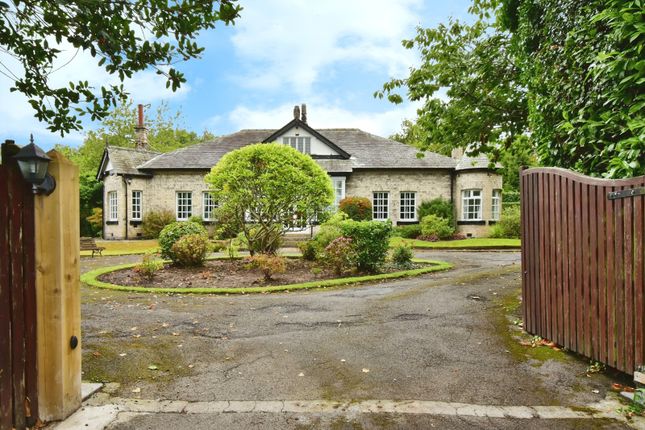 Hobcroft Lane, Knutsford WA16 3 bed bungalow for sale