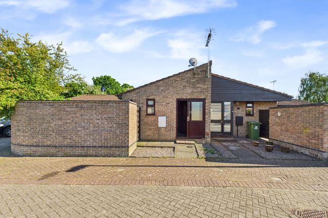 2 bedroom semi-detached bungalow for sale