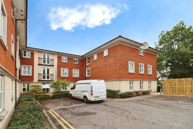 2 bedroom ground floor flat for sale