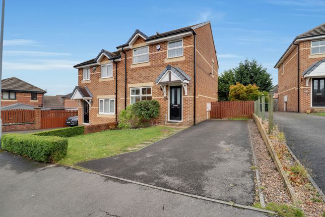 Mulberry Court, Golcar, Huddersfield... 3 bed semi