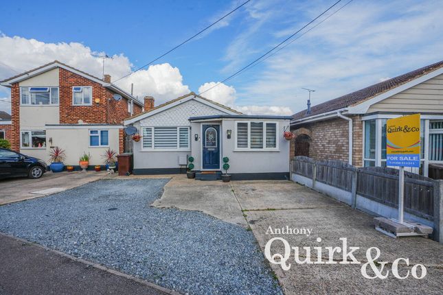 Hassell Road, Canvey Island, SS8 2 bed detached bungalow for sale