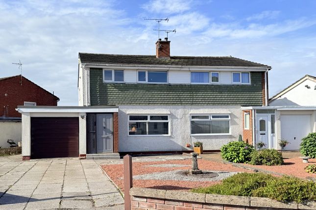 22 Mossdale, Dumfries, DG1 3RG 3 bed semi