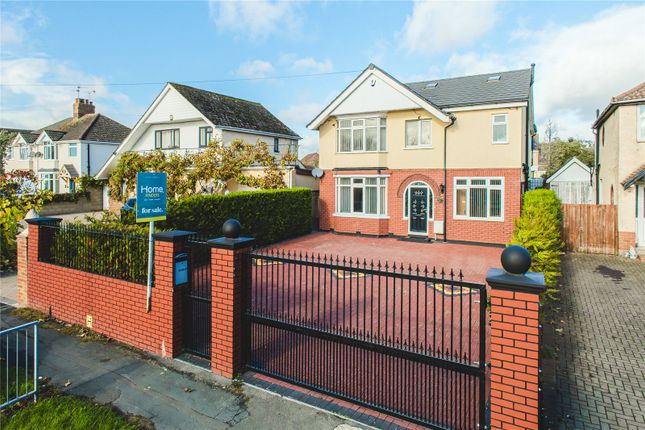 Oxford Road, Wiltshire SN3 4 bed detached house for sale