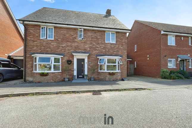 Clarendon Road, Dunmow CM6 4 bed detached house for sale