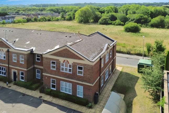 Clerewater Place, Thatcham... 2 bed apartment for sale