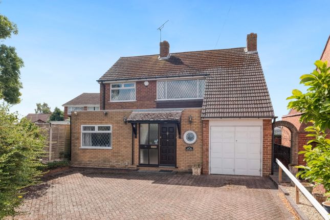 Dudley Road, Wall Heath, Kingswinford 3 bed detached house for sale