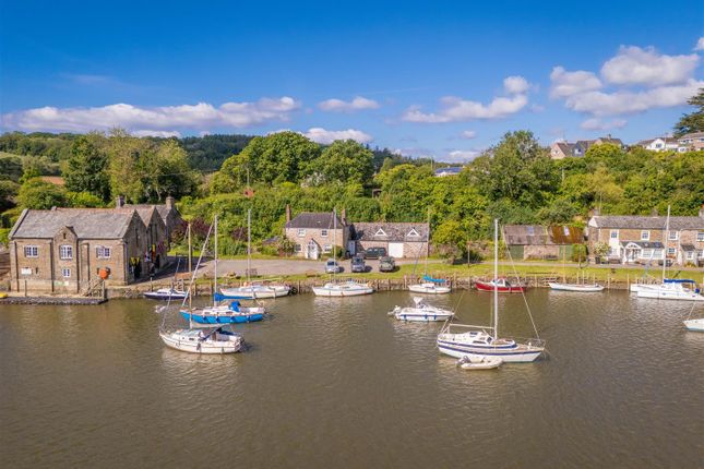 The Quay, Saltash PL12 3 bed detached house for sale