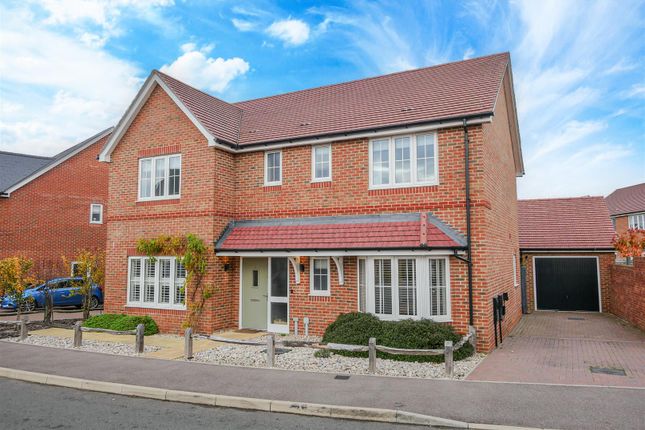 Triggs Mead, Benson OX10 4 bed detached house for sale