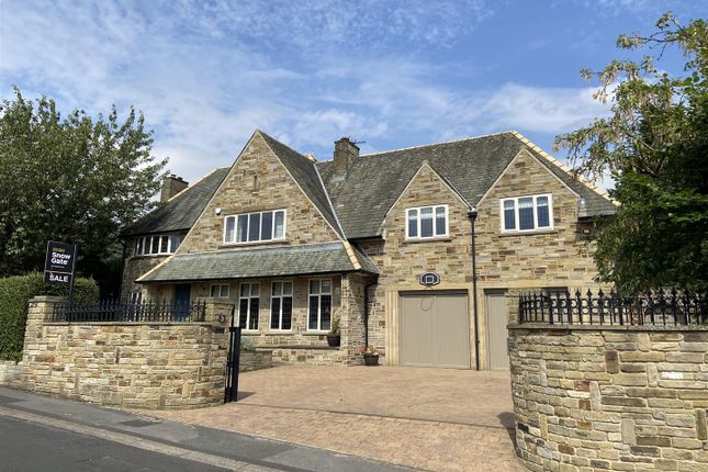 14 Park Drive, Mirfield WF14 5 bed detached house for sale