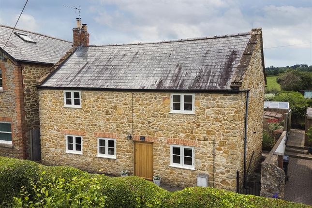 2 bedroom detached house for sale