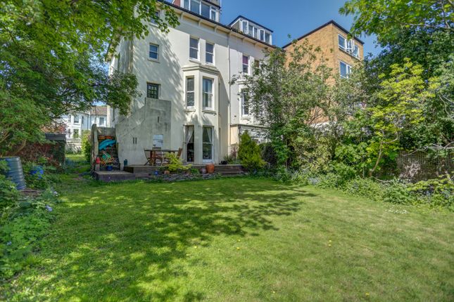 Clermont Terrace, Brighton, BN1 6 bed semi