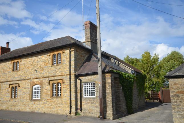 Stalbridge, Sturminster Newton 3 bed semi