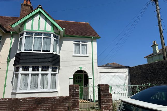 Cedar Court Road,Torquay,TQ1 3HH 3 bed semi