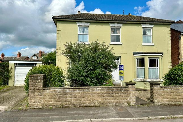 Melrose Place, Hereford, HR4 3 bed detached house for sale