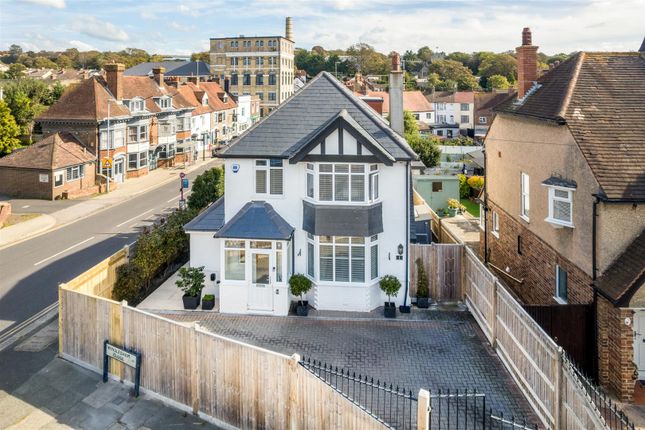 Windlesham Close, Portslade 3 bed detached house for sale