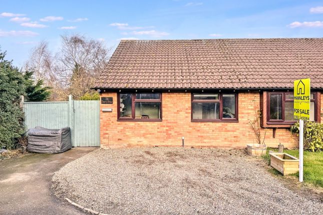2 bedroom semi-detached bungalow for sale