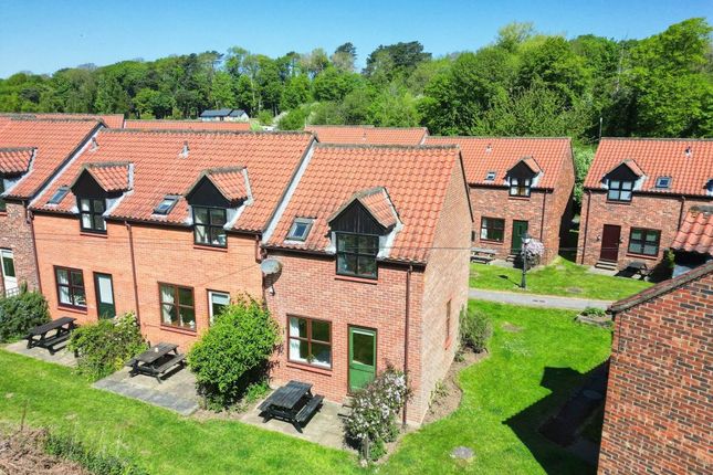 21 Endeavour Court, Whitby 2 bed cottage for sale