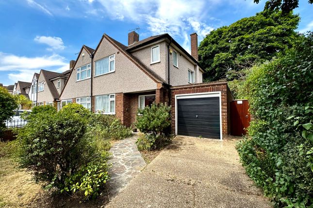 Longwood Gardens, Ilford IG5 3 bed semi