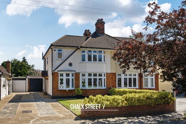 Havering Drive, Marshalls Drive, RM1 3 bed semi