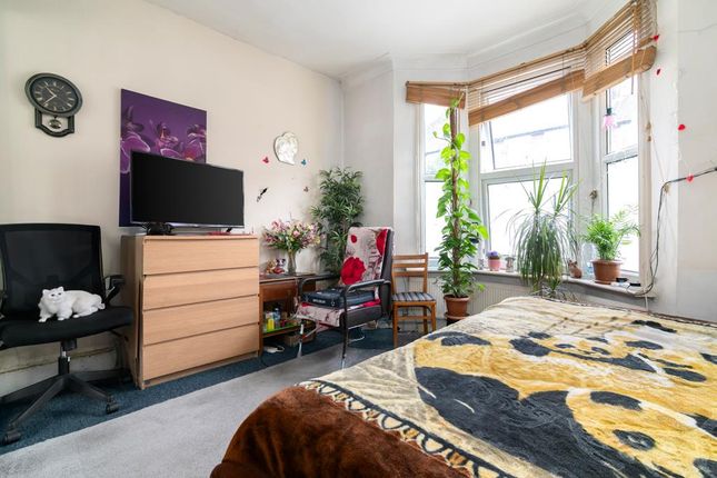 Winchelsea Road, London 4 bed end of terrace house for sale