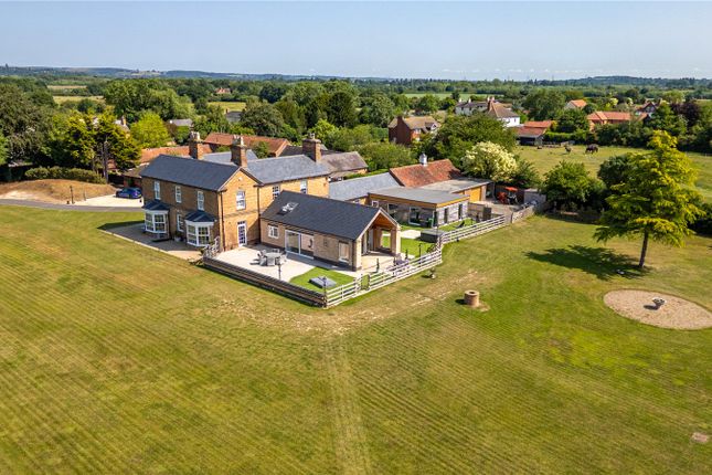 6 bedroom detached house for sale