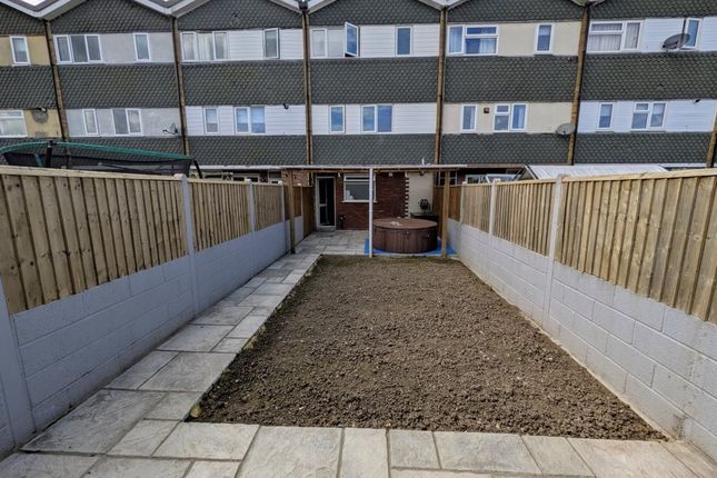 Somerton Close, Bridgwater, TA6 4 bed terraced house for sale