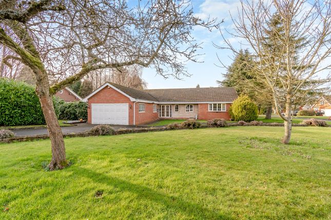 3 bedroom detached bungalow for sale