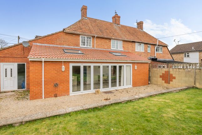 Bradenstroke, Bradenstoke... 5 bed semi