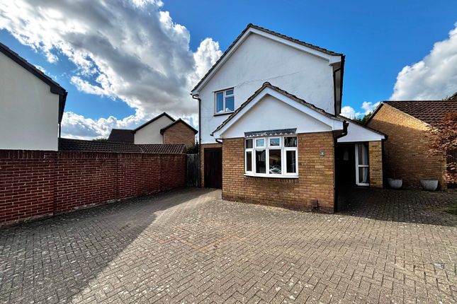Barlows Reach, Chelmsford CM2 4 bed detached house for sale