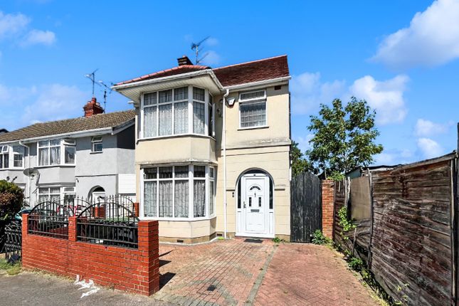 Sherwood Road, Luton, Bedfordshire... 4 bed detached house for sale