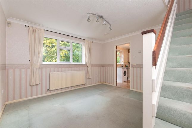 2 bed link detached house
