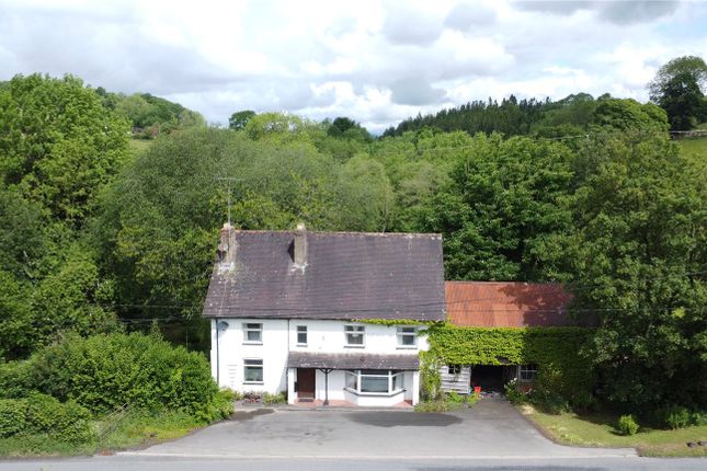 Cwm Golau, Cyfronydd, Welshpool... 4 bed detached house for sale