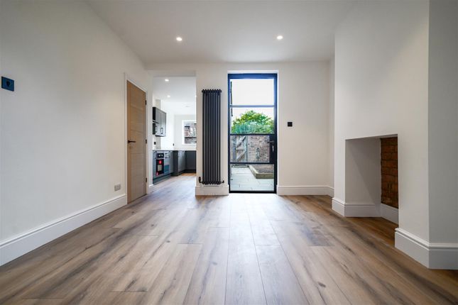 Glebe Place, Leamington Spa 2 bed house for sale