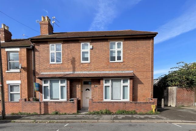 Swan Road, Gloucester 6 bed end of terrace house for sale