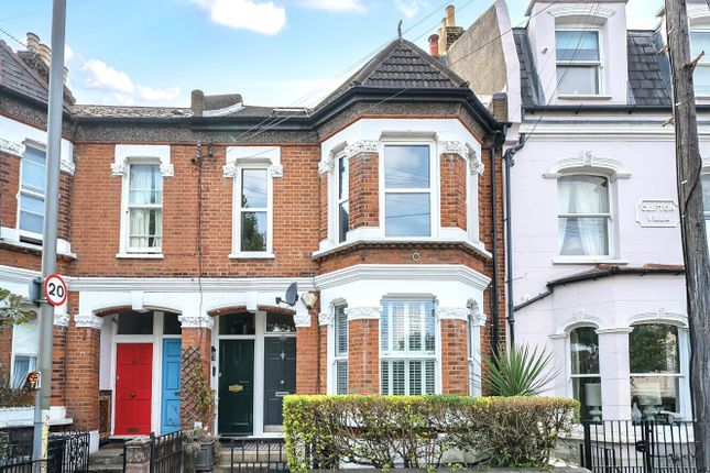 Merton Road, London, SW18 2 bed flat for sale