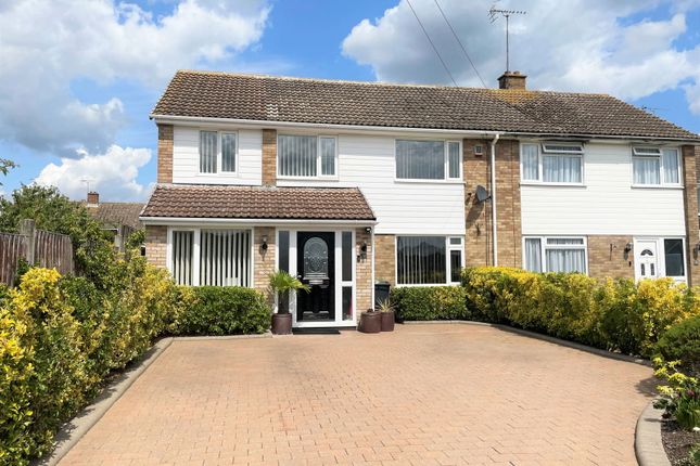 Iden Crescent, Staplehurst 4 bed semi