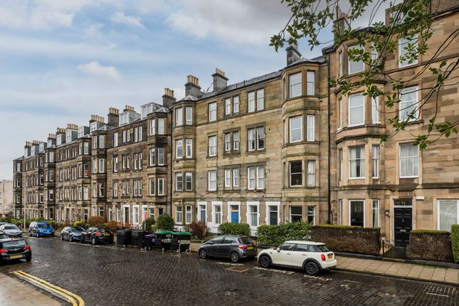 East Claremont Street, Edinburgh EH7 3 bed flat for sale