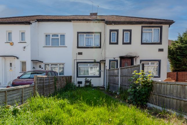 The Crescent, Harlington UB3 2 bed maisonette for sale