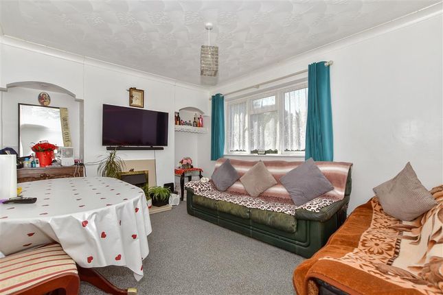 2 bedroom maisonette for sale