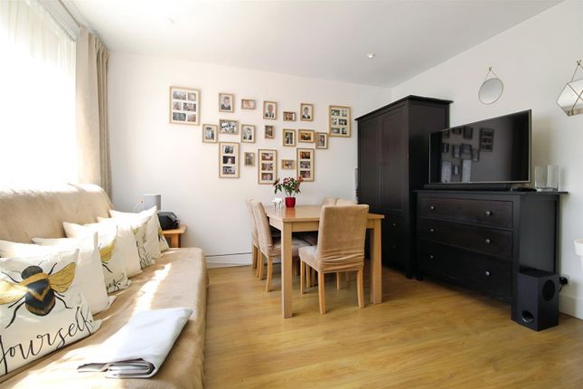 Goodwin Road, Slough 3 bed terraced house for sale