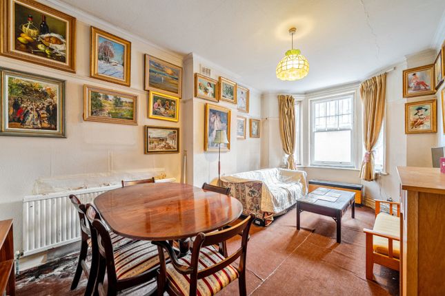Park Walk, London, SW10 2 bed flat for sale