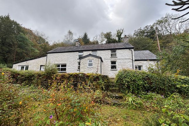 Llanddewi Brefi, Tregaron, SY25 4 bed property with land for sale